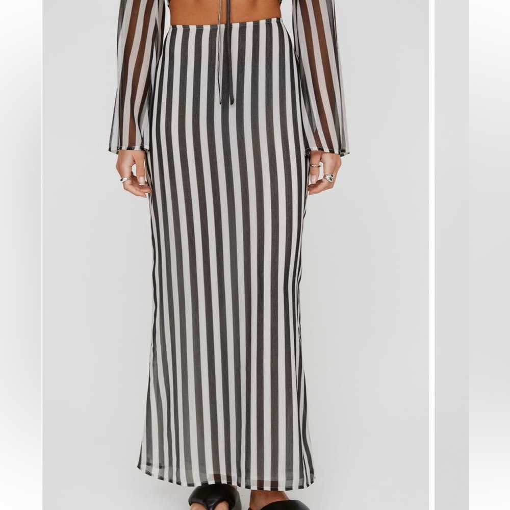 Black and White Maxi Skirt for Night Out